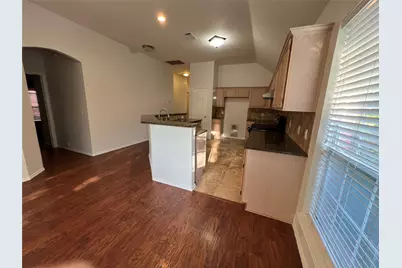 334 Touchdown Drive, Irving, TX 75063 - Photo 11