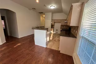 334 Touchdown Dr, Irving, TX 75063 - Photo 11