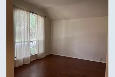 334 Touchdown Drive, Irving, TX 75063 - Photo 5