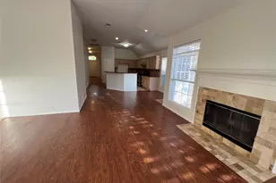 334 Touchdown Dr, Irving, TX 75063 - Photo 15