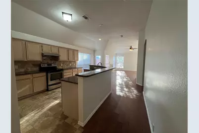 334 Touchdown Drive, Irving, TX 75063 - Photo 13