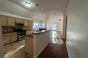 334 Touchdown Dr, Irving, TX 75063 - Photo 13