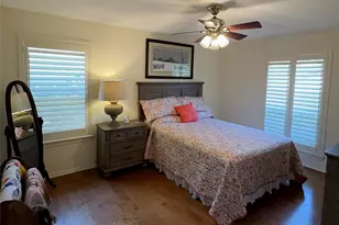 2800 Clearmeadow St, Bedford, TX 76021 - Photo 13