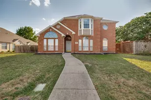 305 Boulder Creek Dr, DeSoto, TX 75115 - Photo 3