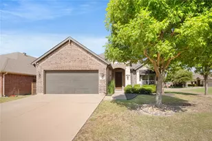 231 Carson Dr, Waxahachie, TX 75167 - Photo 1
