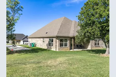 648 Half Moon Way, Runaway Bay, TX 76426 - Photo 25