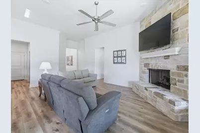 648 Half Moon Way, Runaway Bay, TX 76426 - Photo 7