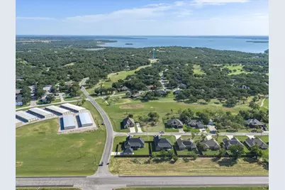 648 Half Moon Way, Runaway Bay, TX 76426 - Photo 27