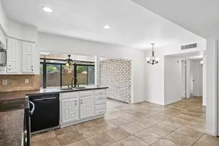 4010 Rushview Dr, Arlington, TX 76016 - Photo 17
