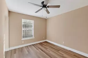 2007 Red Cloud Dr, Dallas, TX 75217 - Photo 25