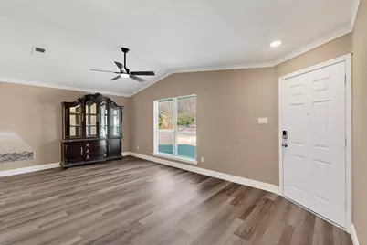 2007 Red Cloud Drive, Dallas, TX 75217 - Photo 3