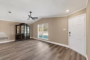 2007 Red Cloud Dr, Dallas, TX 75217 - Photo 3