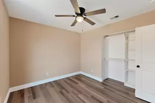 2007 Red Cloud Dr, Dallas, TX 75217 - Photo 13