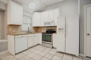 1720 Hackberry Branch Dr, Allen, TX 75002 - Photo 9