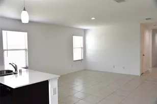 348 Dry Cyn Wy, Fort Worth, TX 76052 - Photo 5
