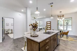 2401 Ingersoll St, Dallas, TX 75212 - Photo 9