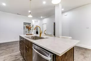 2401 Ingersoll St, Dallas, TX 75212 - Photo 11