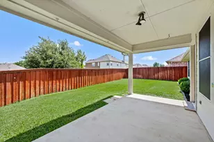 2401 Castle Creek Dr, Little Elm, TX 75068 - Photo 29