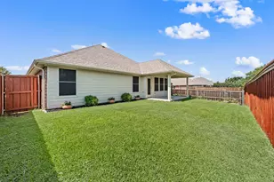 2401 Castle Creek Dr, Little Elm, TX 75068 - Photo 31