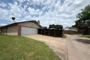 5218 Barcelona Dr, Garland, TX 75043 - Photo 35