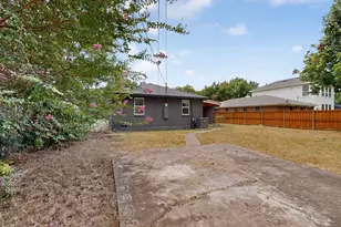 2553 Dorrington Dr, Dallas, TX 75228 - Photo 35