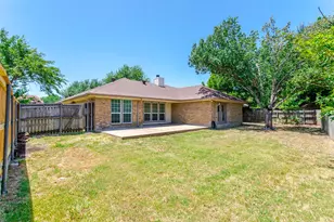2506 McKensie Ln, Grand Prairie, TX 75052 - Photo 27