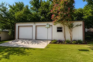 1202 S Hatcher St, Decatur, TX 76234 - Photo 15