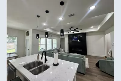 2816 Pennsylvania Avenue, Dallas, TX 75215 - Photo 3
