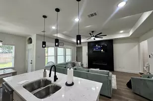 2816 Pennsylvania Ave, Dallas, TX 75215 - Photo 3
