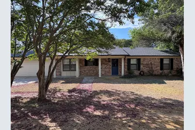 520 Crestwood Drive, Granbury, TX 76048 - Photo 1