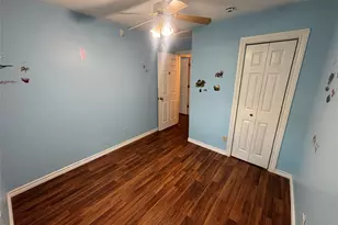 910 NE 31st, Grand Prairie, TX 75050 - Photo 27