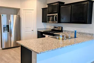 9752 New Bern Dr, Fort Worth, TX 76108 - Photo 5