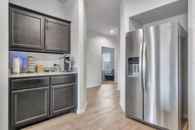 9752 New Bern Drive, Fort Worth, TX 76108 - Photo 3