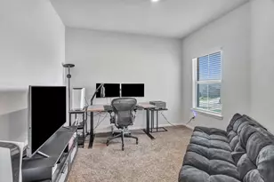 9752 New Bern Dr, Fort Worth, TX 76108 - Photo 3