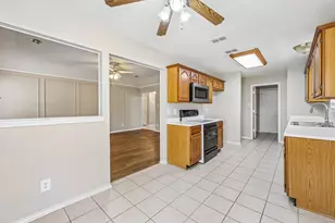 3211 Brookview Dr, Corinth, TX 76210 - Photo 9