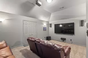 13909 Sparrow Hill Dr, Little Elm, TX 75068 - Photo 23