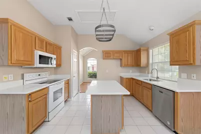 10613 Brandenberg Drive, Frisco, TX 75035 - Photo 11