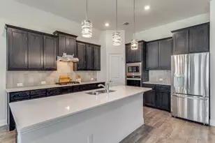 1717 Green Valley Wy, Celina, TX 75009 - Photo 3