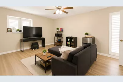 1912 Kentwood Lane, Carrollton, TX 75007 - Photo 11
