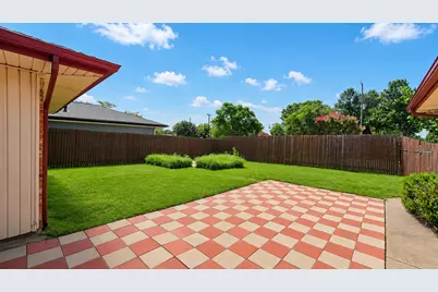 1912 Kentwood Lane, Carrollton, TX 75007 - Photo 15