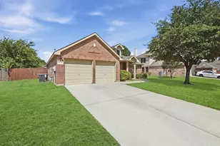 13533 Quail View Dr, Fort Worth, TX 76052 - Photo 3