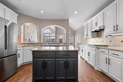 10252 Ponzano Court, Frisco, TX 75035 - Photo 13