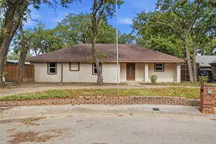 500 Bent Tree Ct, Irving, TX 75061 - Photo 1