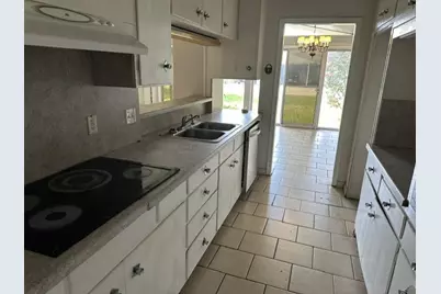 1705 Jefferson Street, Commerce, TX 75428 - Photo 3