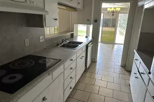 1705 Jefferson St, Commerce, TX 75428 - Photo 3