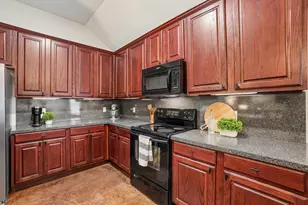 229 S Lakeview Dr, Lake Dallas, TX 75065 - Photo 9
