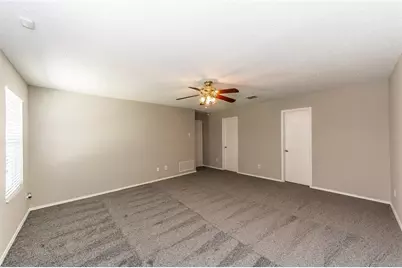4504 Green Meadow Drive, McKinney, TX 75070 - Photo 9