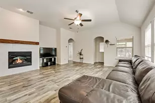 814 Bluewood St, Princeton, TX 75407 - Photo 5