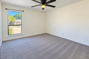 1204 Calico Ln, Arlington, TX 76011 - Photo 5