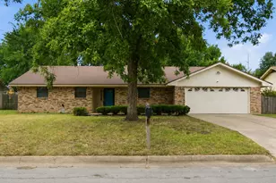 1408 Inglewood Dr, Stephenville, TX 76401 - Photo 3